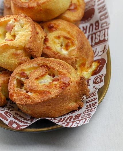 Keto Cheese and Bacon Scrolls