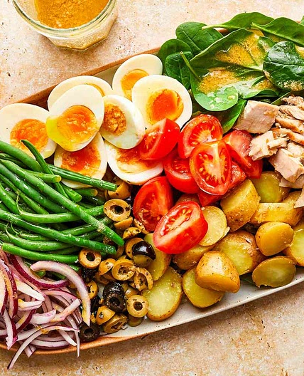 Niçoise Tuna Salad With Dijon Dressing