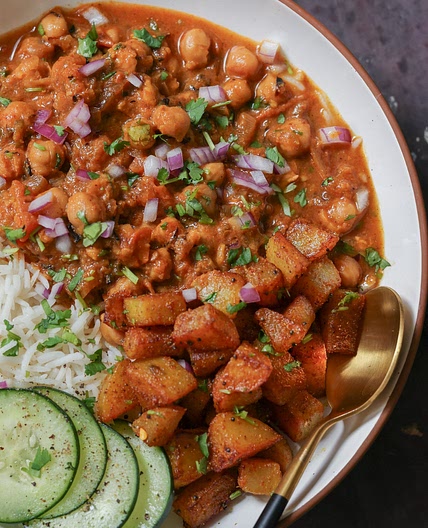 Easy Chickpea Curry Spiced Potato Bowl