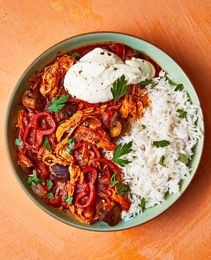 Smoky Chicken Goulash With Rice