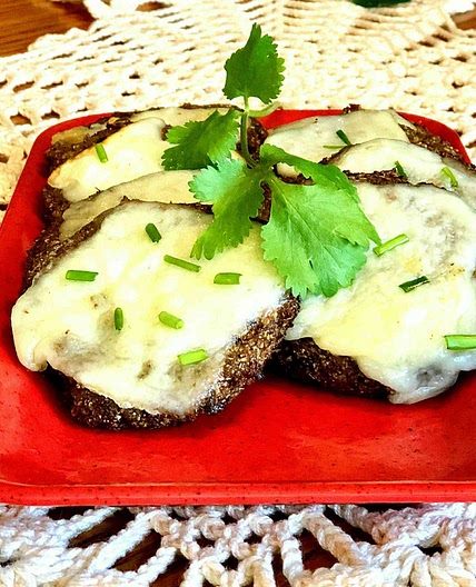 Air Fryer Black Garlic-Cauliflower Patties