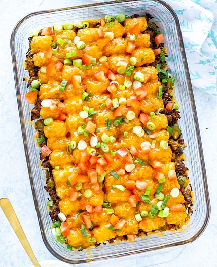 Cheeseburger Tater Tot Casserole {Easy Dinner}