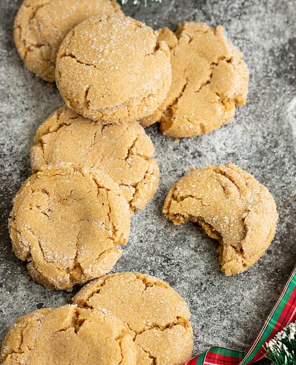 BROWN BUTTER BISCOFF SNICKERDOODLES
