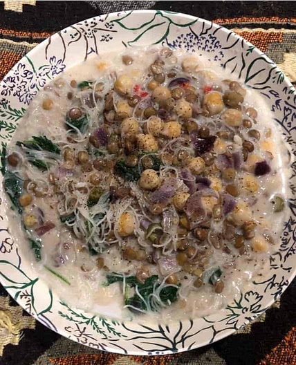 Lentil, Chickpea, nettle & coconut curry