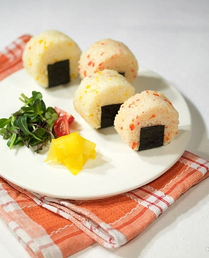 참치 마요네즈 주먹밥 만드는 법