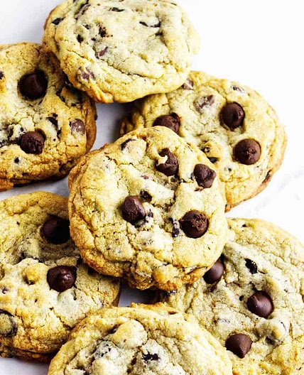 Bakery Style Chocolate Chip Cookies