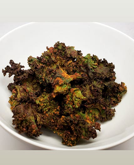 Pizza Kale Chips
