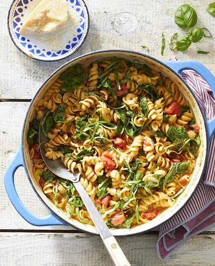 One-Pot Tomato Basil Pasta