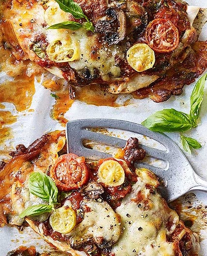 Pizza-topped chicken with broccoli smash