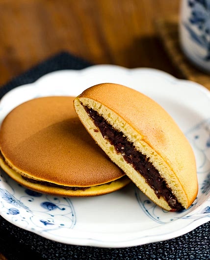 Dorayaki (Japanese Red Bean Pancake)