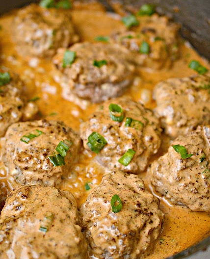 KETO FETA BURGERS WITH TOMATO CREAM SAUCE