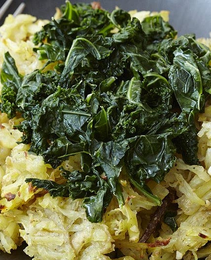 Garlic Hash Browns with Kale
