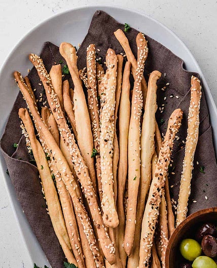 Crunchy Sourdough Breadsticks