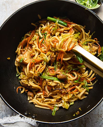 Vegetarian Yaki Udon (Japanese fried noodles)