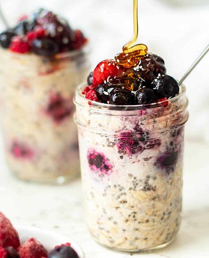 Overnight Oats with Frozen Fruit