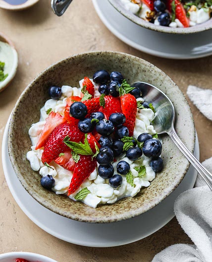 Cottage Cheese With Fruit (Quick + Easy)