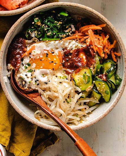 Vegetarian Bibimbap Recipe with bibimbap sauce