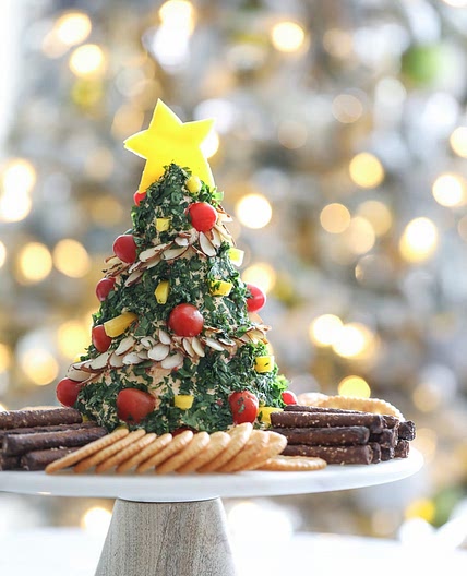 Christmas Tree Cheeseball