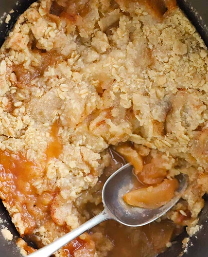 Slow Cooker Apple Crumble