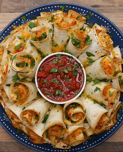 Blooming Quesadilla Ring Recipe by Tasty