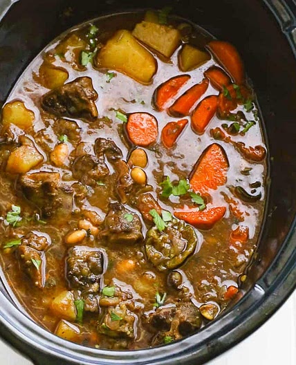 Slow Cooker Oxtail Soup