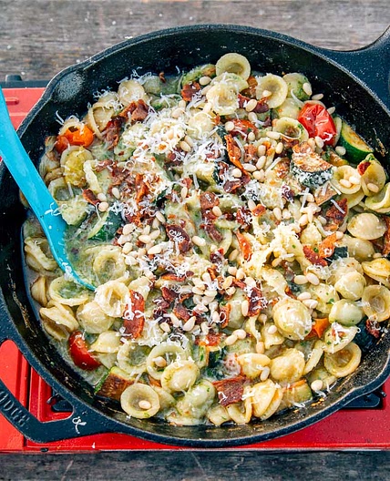 One Pot Pesto Pasta with Bacon
