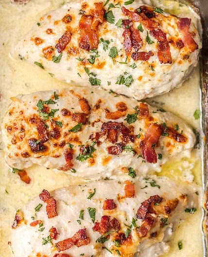 Baked Ranch Chicken with Bacon (Chicken Bacon Ranch)