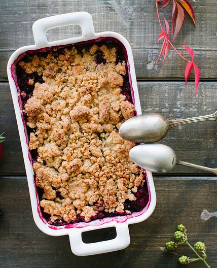Easy apple and blackberry crumble