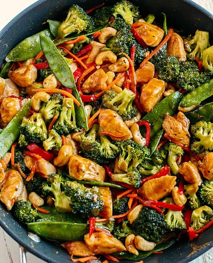 One Skillet Cashew Chicken Stir Fry