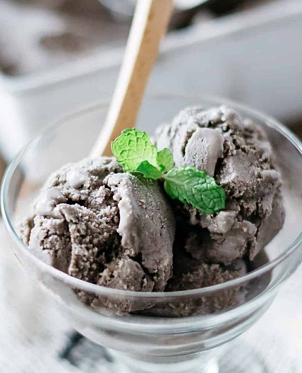 Black Sesame Ice Cream 黒胡麻アイス