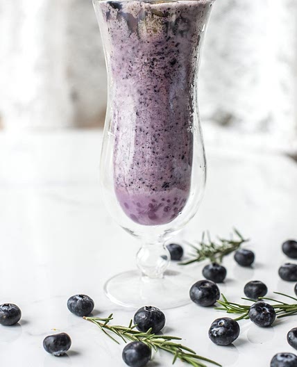 Blueberry Banana Smoothie