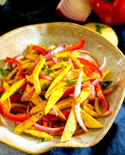 Spicy Salad With Mango