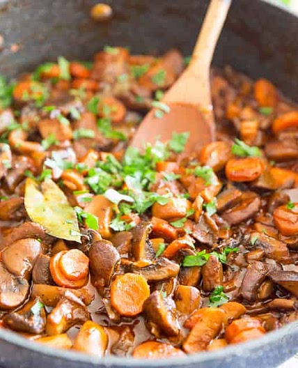 Vegan Mushroom Bourguignon