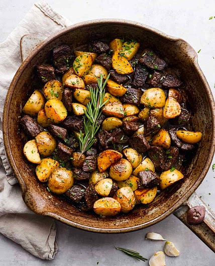 Garlic Steak Bites with Potatoes Recipe