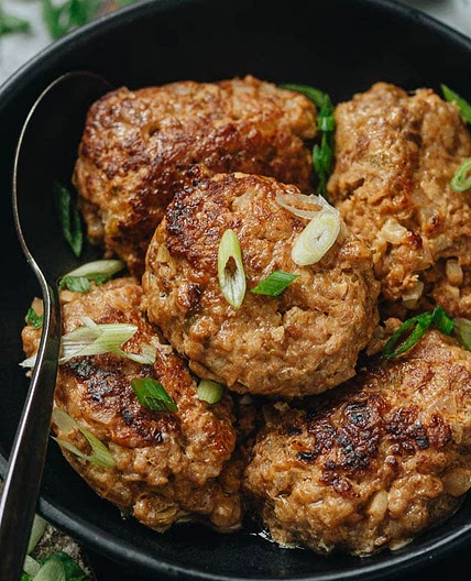Lion’s Head Meatballs (狮子头, Shi Zi Tou)