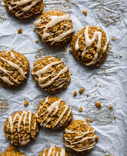 Pumpkin Oatmeal Cookies with Maple Glaze