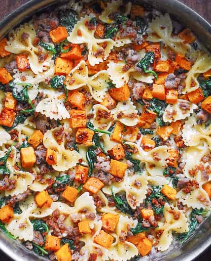 Creamy Roasted Butternut Squash Pasta with Sausage and Spinach