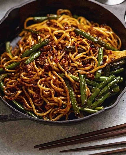 Spicy Sichuan pork noodles