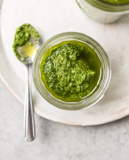 Easy Spinach Pesto