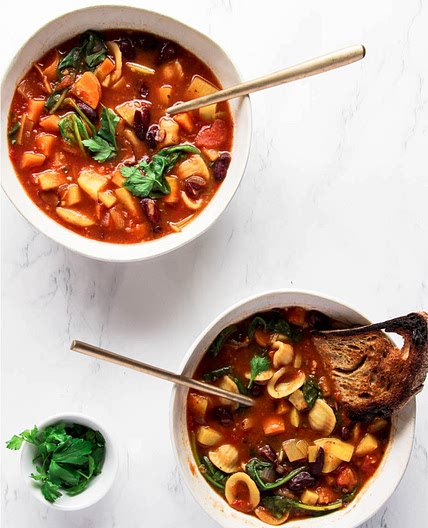 Easy Vegan Minestrone Soup