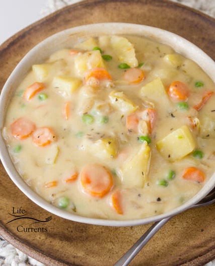 Mom’s Vegetarian Pot Pie Soup