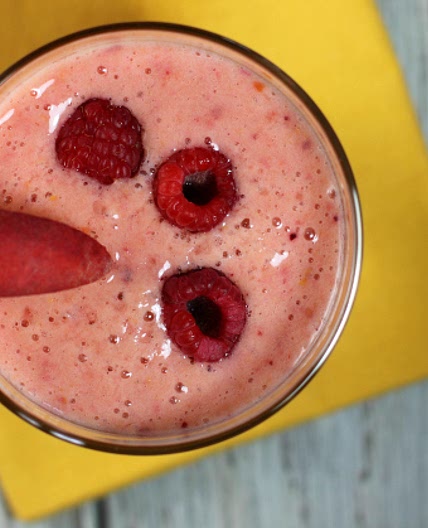 Raspberry Peach Tea Smoothie