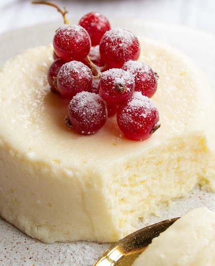 Keto Microwave Mug Cheesecake