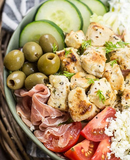 Greek Chicken Power Bowls (low carb + meal prep)