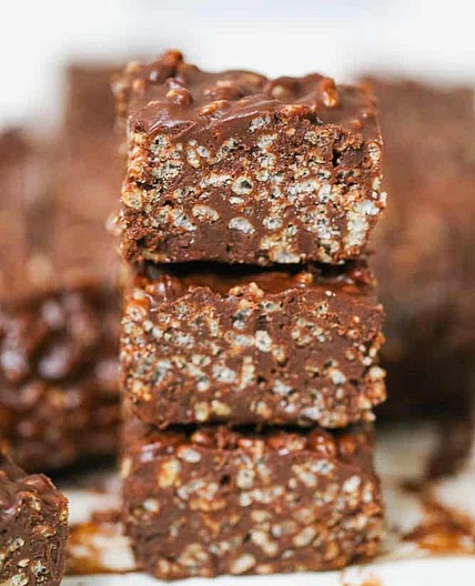 EASY CHOCOLATE PEANUT BUTTER CRUNCH BARS