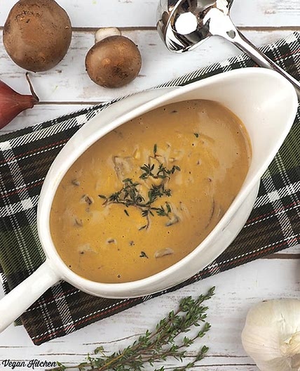 Creamy Vegan Cashew Mushroom Gravy