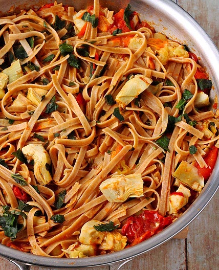 Quick Tomato Artichoke Pasta