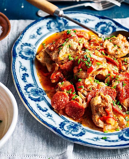 Slow-cooker Italian-style chicken with tomatoes and pepperoni