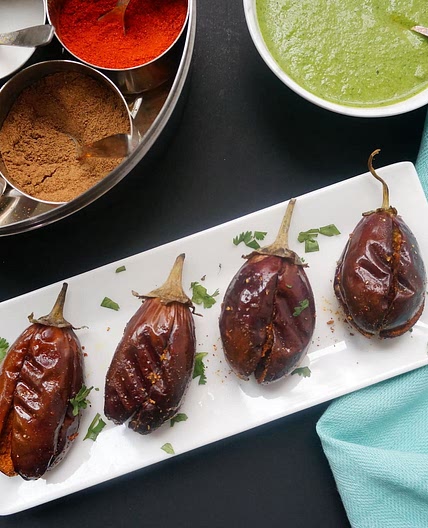 Air Fryer Stuffed Eggplant / Bharwan Baingan