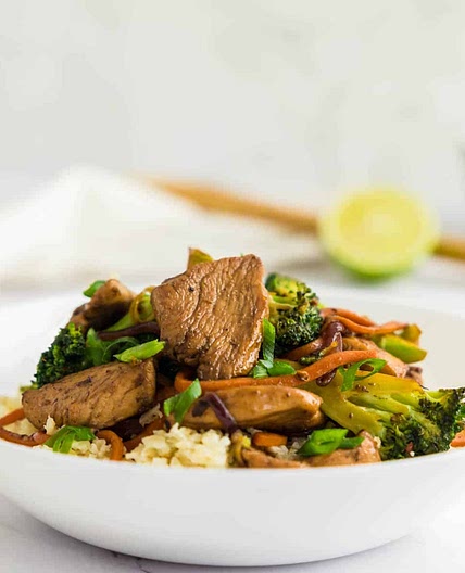 Keto Chicken Stir Fry (10g net carbs)